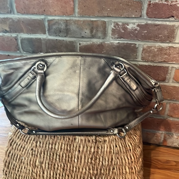 Coach hobo handbag - Picture 3 of 5